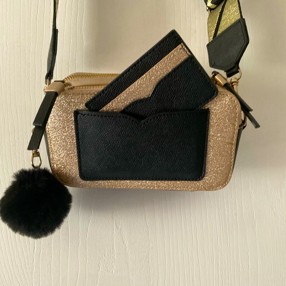 camera bag/purse could be used as crossbody shoulder